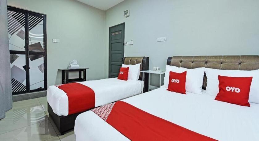 Oyo 90594 Hotel Casalink Paka Exterior photo